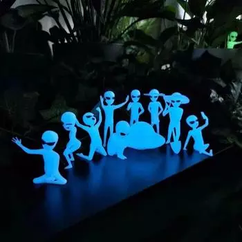 1 комплект, фигурка инопланетян, светящаяся в темноте НЛО, статуя, модель, фигурка, скульптура, орнамент, игрушка для домашнего офиса, рабочего стола, украшение для сада на открытом воздухе