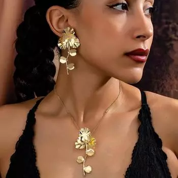 1 комплект из 3 шт. 2024 г. Новые винтажные золотые цветочные серьги, уникальный дизайн, высокое качество, висячие серьги, ожерелье для женщин, вечеринок и повседневной носки Necklace and Earrings Set золотой