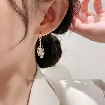 1 пара женских сережек в форме листа со стразами, ажурные, привлекательные женские серьги-крючки для