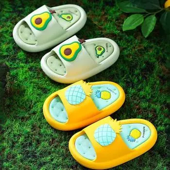 1 пара детских тапочек, амортизирующие дышащие противоскользящие летние детские тапочки с клубникой, морковью, авокадо, ананасом 22cm розовый