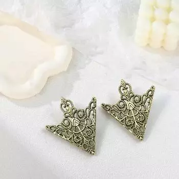 1 пара для мужчин и женщин, зажим для воротника рубашки в стиле ретро, полый узор, дворцовый стиль, воротник с пряжкой, брошь, зажим для шеи, аксессуары для наряда серебряный