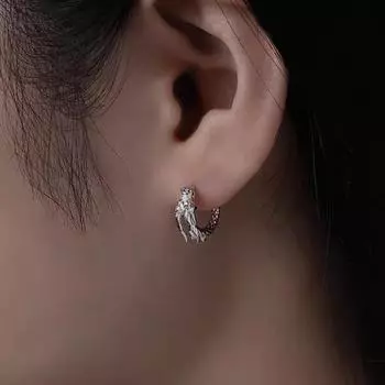 1 пара маленьких сережек-хаги, гладко отполированных, в форме медного дракона, однотонные