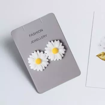 1 пара милых красивых пластиковых сережек-гвоздиков в форме подсолнуха для белый