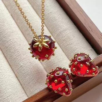 1 пара модных индивидуальных трехмерных женских сережек с клубникой, сладкий трендовый дизайн, серьги для вечеринок с фруктами для девочек, ювелирные изделия A1