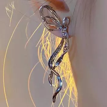 1 пара преувеличенных нерегулярных металлических ленточных сережек-бантиков для женщин, модные простые блестящие циркониевые длинные серьги, ювелирный подарок one size