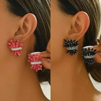 1 пара ретро, модные, элегантные, нежные цветочные женские серьги со стразами для повседневных выходов, свиданий, подарков, вечеринок, женского темперамента Size-one size чёрный