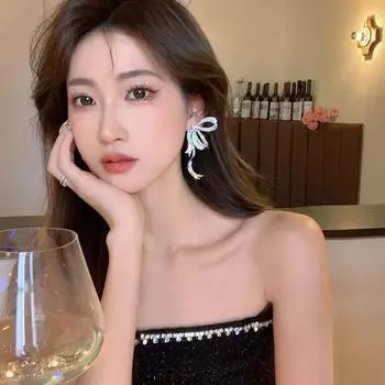 1 пара роскошных сережек-подвесок с полным бантом для женщин, преувеличенные элегантные серьги с длинным бантом и кисточками onesize