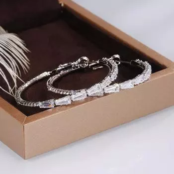 1 пара серег-кольца, круглые ювелирные изделия со стразами, сверкающие преувеличенные висячие серьги для выпускного вечера