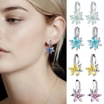 1 пара серег-кольцев с кубическим цирконием, прозрачный искусственный камень, геометрический яркий блеск, тонкая полировка розовый