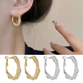 1 пара сережек Huggie в стиле ретро, блестящие витые полые геометрические однотонные серьги с гальваническим покрытием, легкие украшения для ушей из нержавеющей стали, ювелирные изделия золотистый