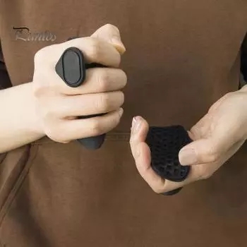 1 пара силиконовых ручек для тренировок для мужчин и женщин, нескользящие перчатки без пальцев для спортзала, подтягивания, бодибилдинга, тяжелой атлетики, становой тяги, защитные ручки для рук A чёрный