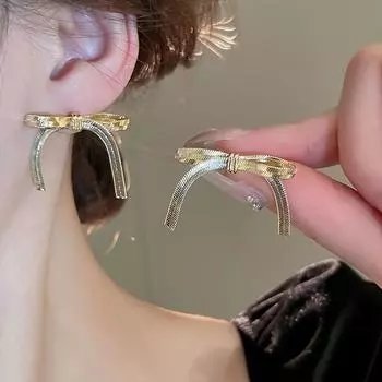 1 пара упрощенных модных серег с бантом, повседневная одежда для вечеринок, шикарные серебряные и золотистые серьги-гвоздики, аксессуары