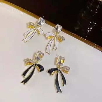 1 пара висячих серег с блестящими стразами, инкрустированных сверкающими темпераментными геометрическими женскими серьгами с бантом и лентой чёрный