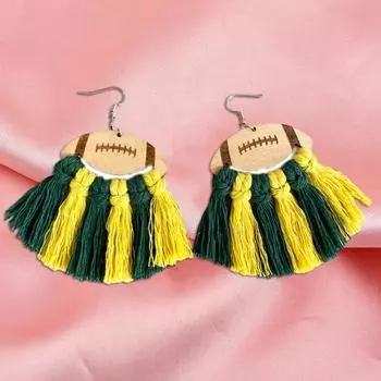 1 пара женских красочных висячих серег с кисточками в форме футбола, забавные серьги-крючки, ювелирные изделия, подарок красный черный