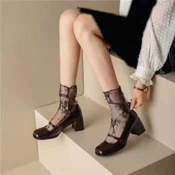 1 пара женских носков, кружевные, прозрачные, ультратонкие, средней длины, с вырезами в стиле ретро, с цветочной вышивкой, мягкие дышащие, эластичные носки в стиле Лолиты, носки до середины икры чёрный