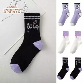 1 пара женских носков средней длины с принтом в виде сердца, полосатая текстура соответствующего цвета, противоскользящие, мягкие, дышащие, без запаха чёрный