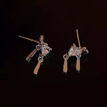 1 пара женских серебряных сережек-гвоздиков в форме сердца в Корейском стиле в стиле панк, ювелирные изделия, подарок для женщин, роскошные onesize