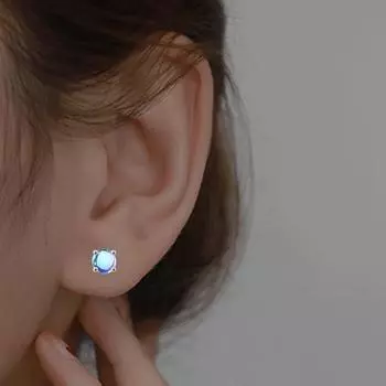 1 пара женских сережек-гвоздиков из сплава лунного камня, легкие гладкие серьги