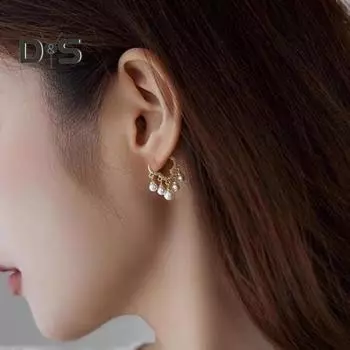 1 пара женских сережек-хаги с искусственным жемчугом, кисточками, декором в форме облака, полированным металлом, короткие серьги для выпускного вечера, подарок на день рождения для женщин, украшения для ушей золотистый