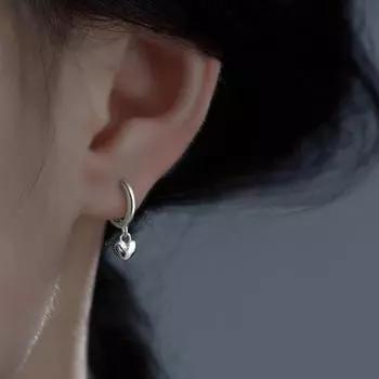 1 пара женских сережек Huggie, кулон в форме сердца, одноцветные гальванические медные украшения для ушей, женские зажимы для ушей для выпускного вечера, коктейльные серьги, серьги с рычагом серебряный