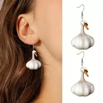 1 пара женских сережек-крючков 2D в форме чеснока и гуся, акриловые висячие серьги, легкие украшения для ушей с животным декором белый