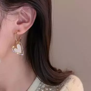 1 пара женских сережек на спине, милые блестящие серьги в форме сердца со стразами