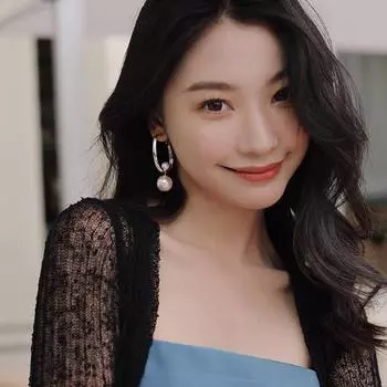 1 пара женских сережек-обнимак, полые искусственные жемчужины, противоаллергические легкие украшения для ушей, ювелирные изделия, подвесные серьги для выпускного вечера, коктейля, висячие серьги золотистый