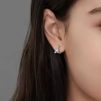 1 пара женских сережек-обнимашек из искусственного хрусталя в форме сердца, однотонные серьги из гальванического сплава, ювелирные изделия для ушей, женские зажимы для ушей для выпускного вечера, коктейля и вечеринки серебряный