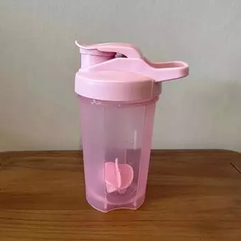 1 шт. 400 мл шейкер бутылка протеиновые коктейли порошок шейкер бутылка вода бутылка идеально подходит для тренировок добавки для спорта тренажерный зал и фитнес 400ml чёрный