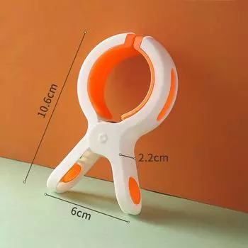 1 шт. большие зажимы для пляжного полотенца, пластиковые прочные ветрозащитные прищепки, зажим для подвешивания одеяла, многоразовый нескользящий фиксированный зажим для сушки одежды One size