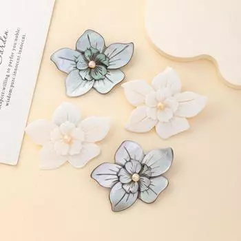 1 шт. брошь-подвеска из натуральной ракушки в форме цветка, модные женские подвески для самостоятельного изготовления ожерелий, аксессуаров или украшения платьев, одежды, джинсов, сумок, шляп и многого другого! 1Pc/50x60mm белый