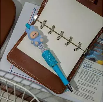 1 шт. Флокированный Лабубу Каваии Ручки на бусинной нити Милая мультяшная шариковая ручка Студенческие канцелярские товары Офисные принадлежности Подарки