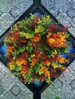 1 шт. искусственный венок, искусственный венок для входной двери, пластиковый искусственный цветок, эвкалиптовый венок для внутреннего и наружного использования, украшение двери на Хэллоуин осенью S разноцветный