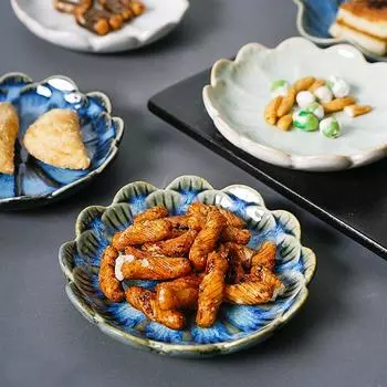 1 шт. керамическая тарелка для дегустации в форме цветка, фарфоровая тарелка для орехов, маленькая тарелка, мини-соевый соус, приправа, столовые приборы, кухонные принадлежности, аксессуары