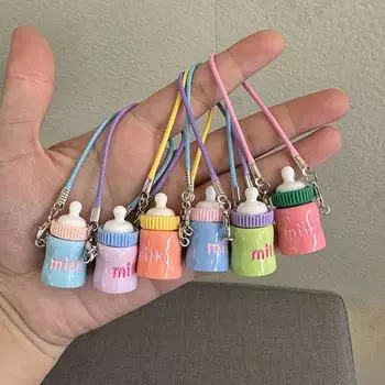 1 шт. красочные женские и 3D бутылки молока брелок автомобиль мини кукла кулон несколько вариантов доступны