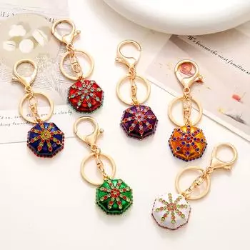 1 шт.. кулон с цветочным принтом из сплава Синьцзян, квадратная шляпа, винтажная шляпа, брелок, сувенир, ювелирное изделие, подарок