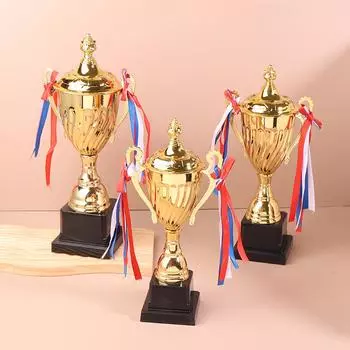 1 шт. Металлическая модель, спортивные игры, золотой трофей, награды, соревнования, футбольные ремесла, сувениры, школьные соревнования, награды, поставка A2