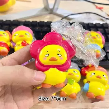 1 шт. Милая мультяшная раздражающая утка, брелок, сжимающая игрушка, мягкая, медленно восстанавливающаяся, декомпрессионная игрушка, вентиляционные украшения, детский подарок