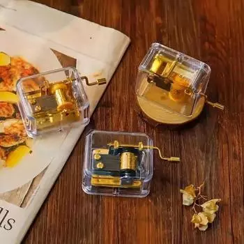 1 шт. Мини Креативный акриловый материал Прозрачный ручной заводной металлический механизм Октавная музыкальная шкатулка, подарок на день рождения для пары друзей