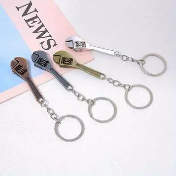 1 шт. Мужской мини-брелок для ключей, портативный металлический разводной универсальный гаечный ключ для ремонта велосипедов, мотоциклов и автомобилей