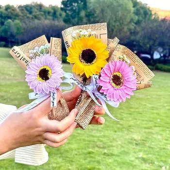 1 шт. мыльный цветок простота мини-подарок на выпускной трехцветный современный английский газетный букет подсолнухов имитация 3pcs фиолетовый