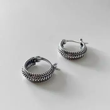 1 шт. Серьги-гвоздики в ретро-стиле для женщин, нишевая индивидуальность, минималистичные серьги INS