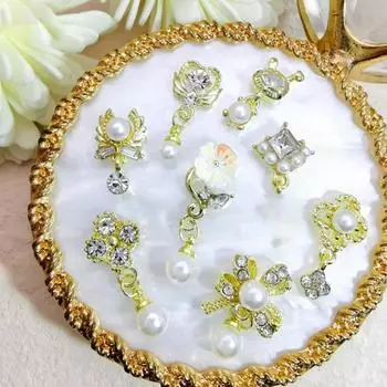 1 сумка Украшения для ногтей Сверкающая поверхность Изысканная форма Сплав Подвесной тип 3D Украшения для ногтей Маникюрные дизайны Принадлежности для ногтей F