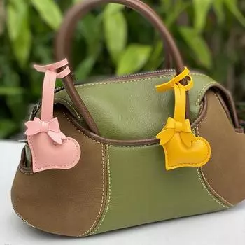 1PC Bag Pendant Bowknot Buckle Car Key Holder PU Leather Heart Shaped Luggage Tags Fashion Keychain Women Gift Charms