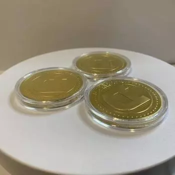 1PC Цветной Dogecoin Bitcoin Bitcoin Иностранная монета Игровая монета Виртуальная иностранная валюта Игрушечная монета Dogecoin Золотая монета золотой