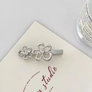 1pc Flash Diamond Flower Hair Clip for Women, Simple and Unique Bangs Clip, Side Headpiece Hairpin Accessory