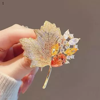 1Pc High-end Luxury Crystal Maple Leaf Brooch For Women Elegant Exquisite Rhinestone Tulip Flower Brooch Pin Banquet Wedding Jewelry