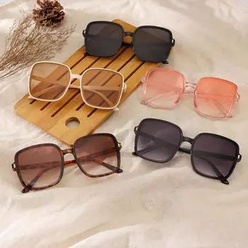 1PC Oversized Sunglasses Women Luxury Designer Vintage Square Sun Glass Classic Driving Eyewear for Lady UV400 Big Frame Shades