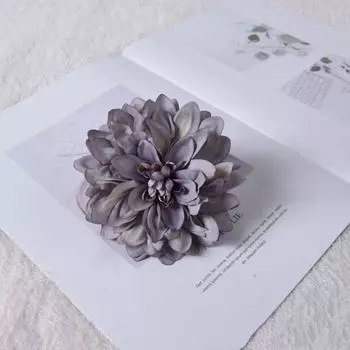 1Pcs Creative Curtain Clips Flower Curtain Holders Party Curtain Tieback Clip Home Decor 6