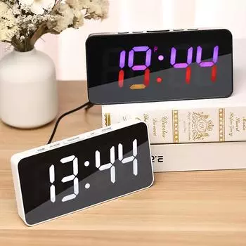 1PCS RGB LED Digital Student Alarm Clocks Table Clock Digital Alarm Snooze Display 12/24H USB Bedroom LED Clock Watch Home Decor белый